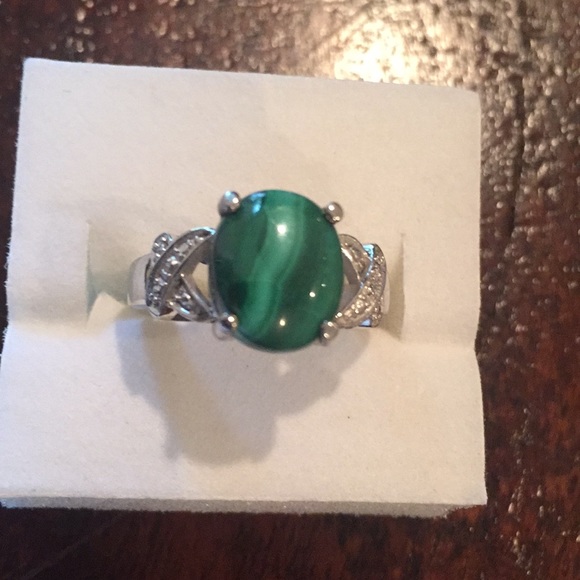Jewelry - Beautiful Malachite